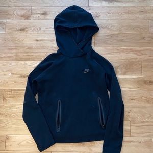 NIKE hoodie with pockets!!